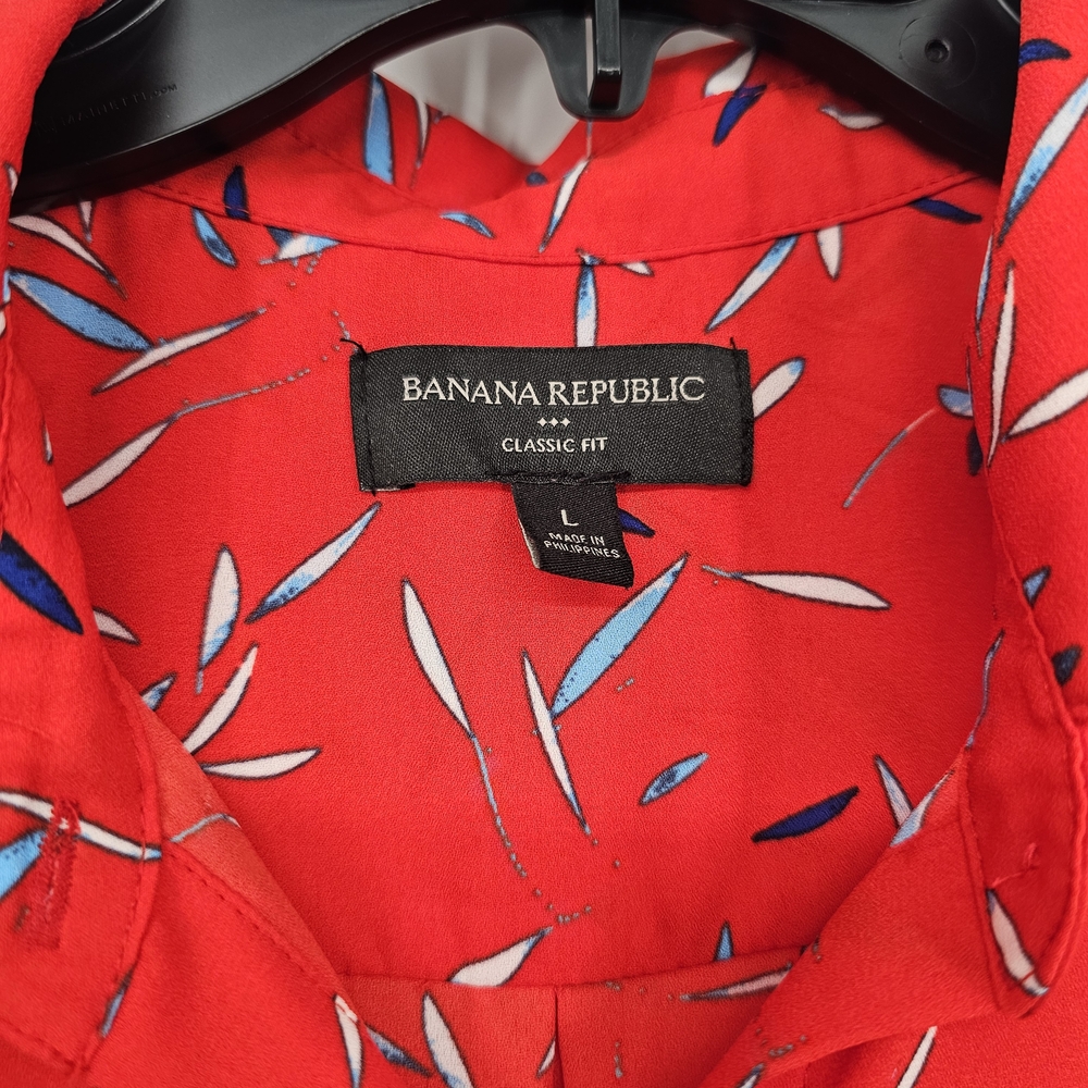 Banana Republic Red Printed Button-Up Shirt